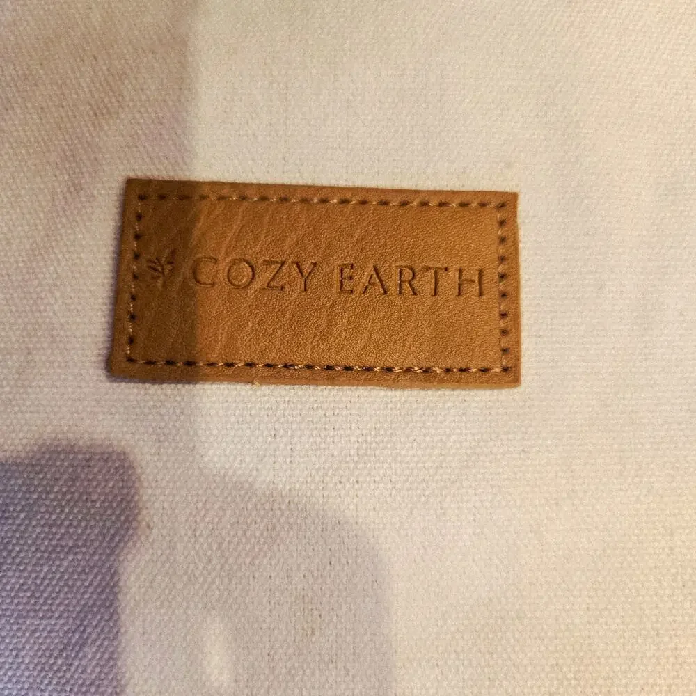 Cozy earth bag nwt no sheets
